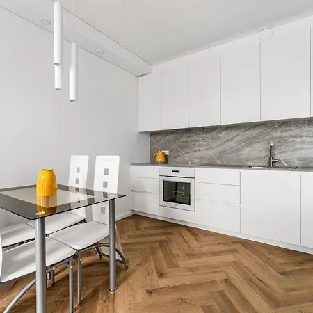 50m2 Near Japanese Garden - 4th Floor Апартаменты *