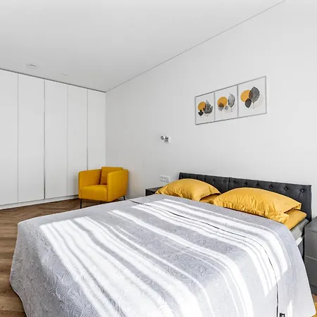 50m2 Near Japanese Garden - 4th Floor * Wilna