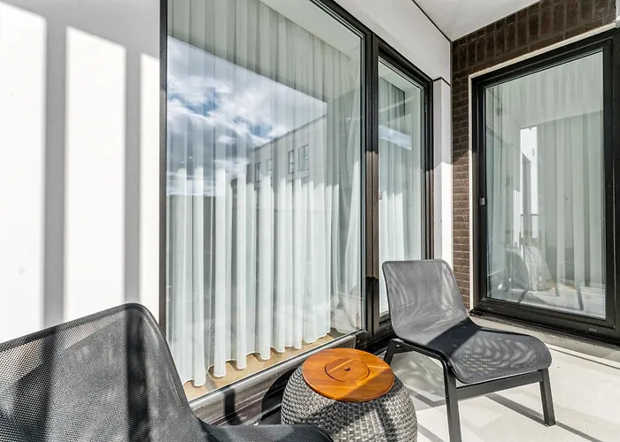 50m2 Near Japanese Garden - 4th Floor Apartman