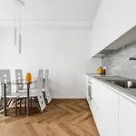50m2 Near Japanese Garden - 4th Floor Lägenhet